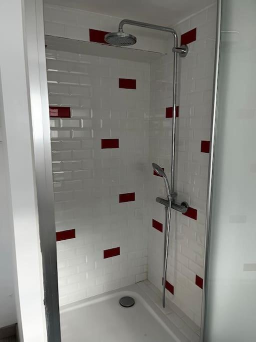 Appartement De 80M2 Refait A Neuf Bezannes Ngoại thất bức ảnh